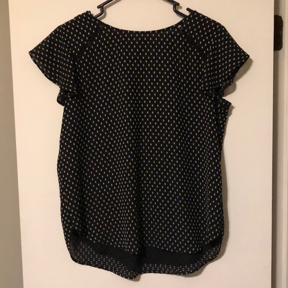 Loft flutter sleeve blouse